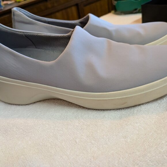 ECCO Soft 7 - Women’s Casual Wedge Slip-On Shoes - Gray White US 9-9.5/EU 40 - Picture 5 of 5
